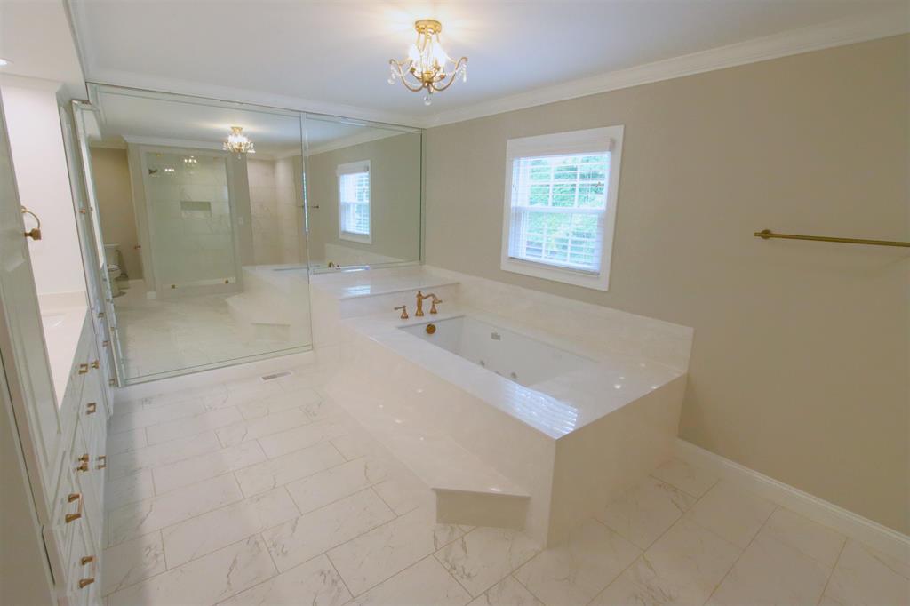 313628-97700853-936d-4a8f-9da3-32ad350c18a8